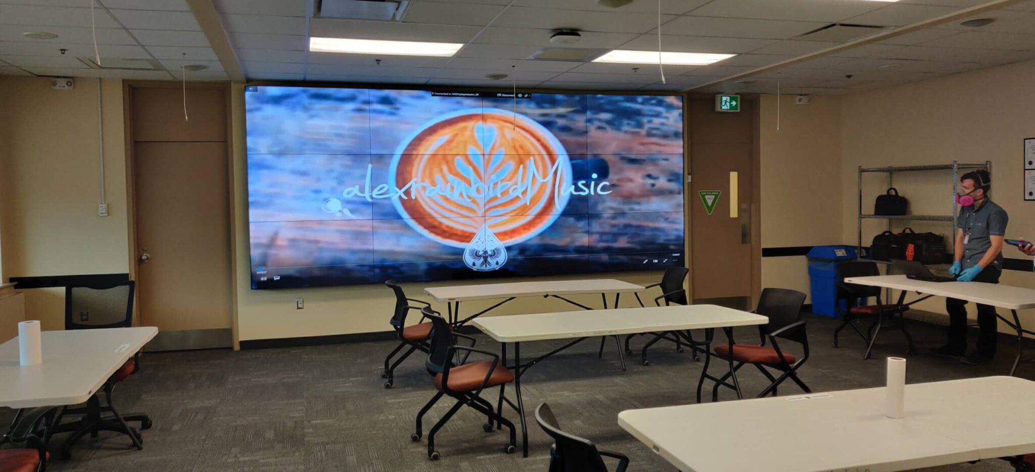 Malaysia Project Case: 55-inch LG Video Wall with 1.8mm Bezel for a 3×4 School Meeting Room Upgrade