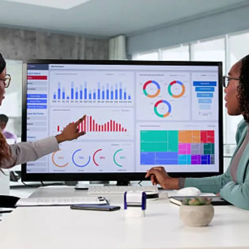 How to Choose the Right 55 Inch Touch Screen Monitor for Your Business | Qtenboard