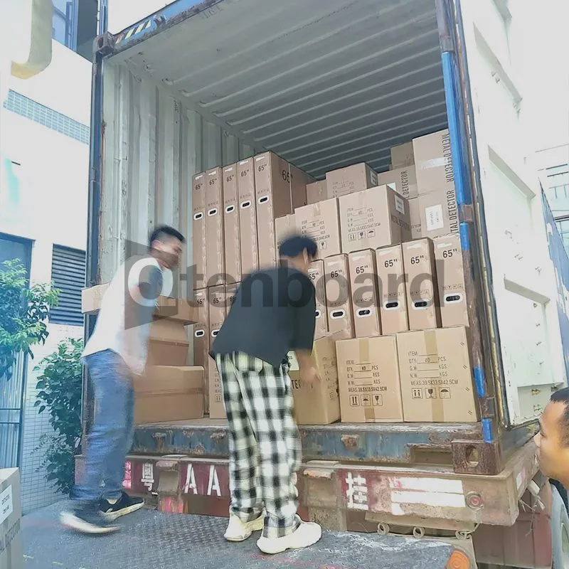 Qtenboard 98-inch Panel Classroom Application in Vietnam